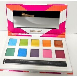 Eye Shadow Palette by Oaklan "Youthful"/NWOT Never Used